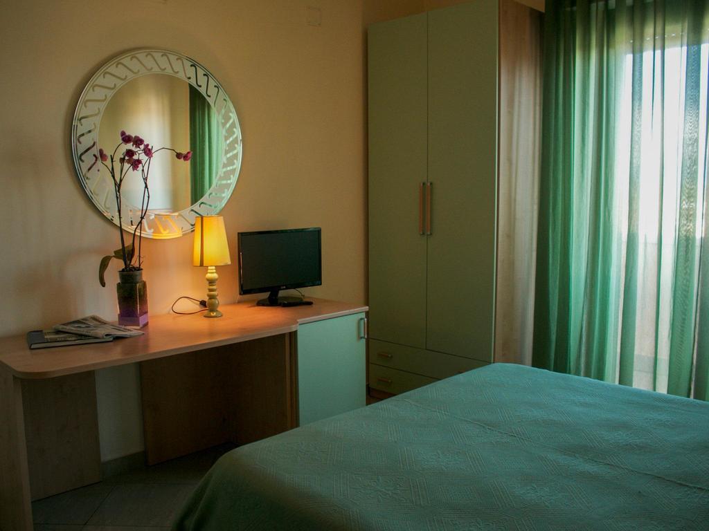 Blu Hotel 산 니콜라 만프레디 외부 사진