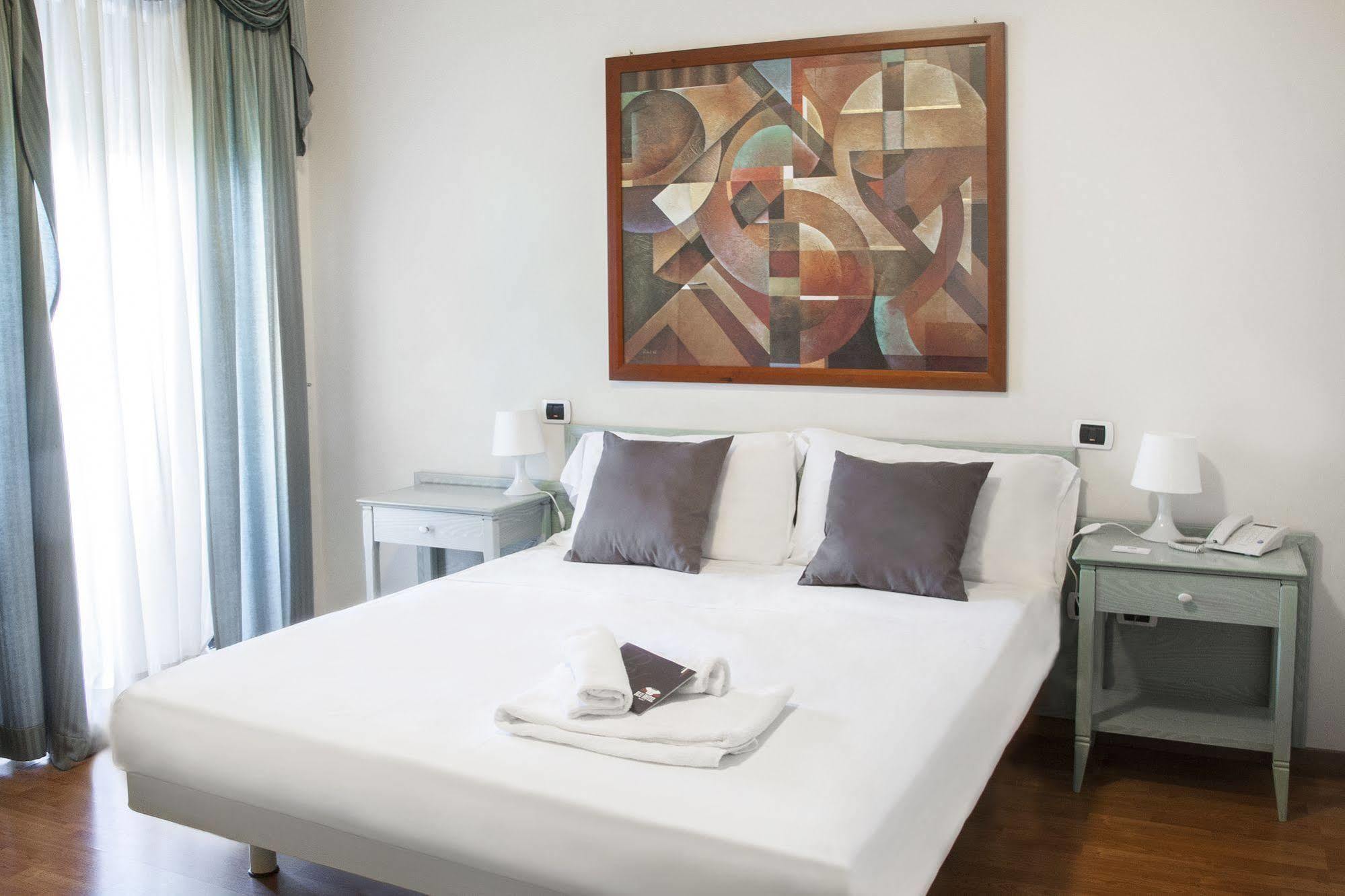 Blu Hotel 산 니콜라 만프레디 외부 사진