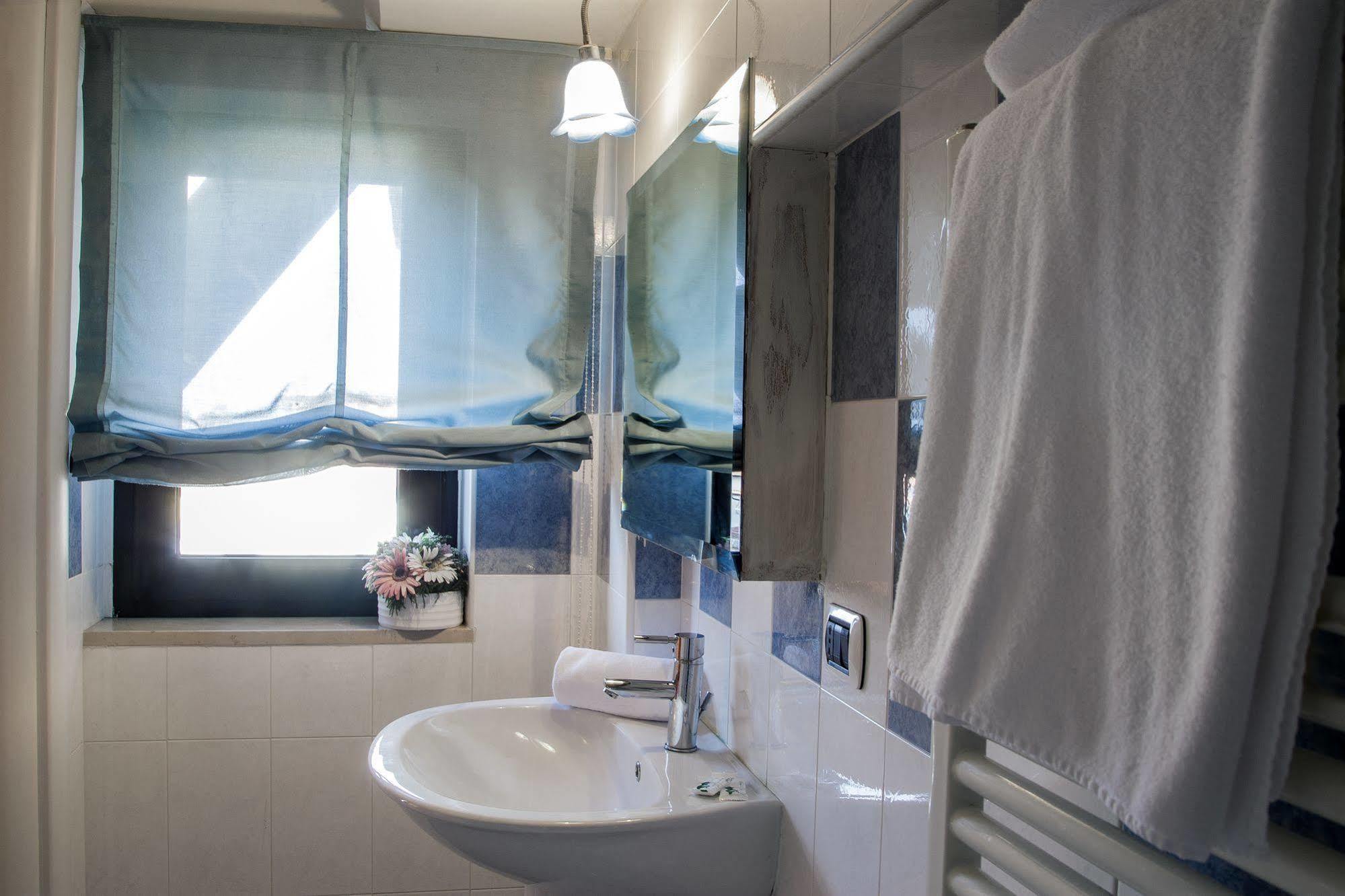 Blu Hotel 산 니콜라 만프레디 외부 사진